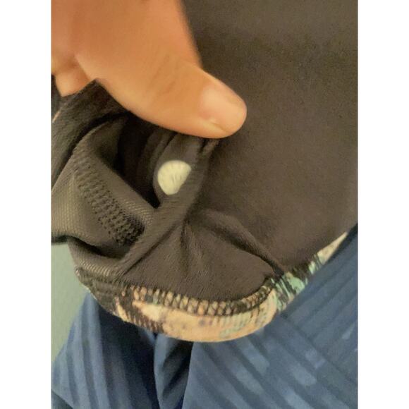 Lululemon Free To Be Bra *Wild Size 10 With Pads💙🌸 Dappled Daze Pink Glow - Picture 5 of 5